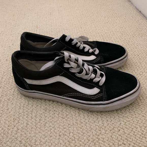 Vans Old Skool Sneakers!! - Picture 1 of 5
